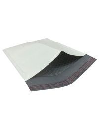 Poly mailers that help reduce product damage during transportation |Starboxes